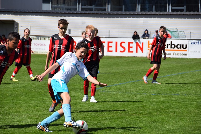 现不尽如人 现不尽如人